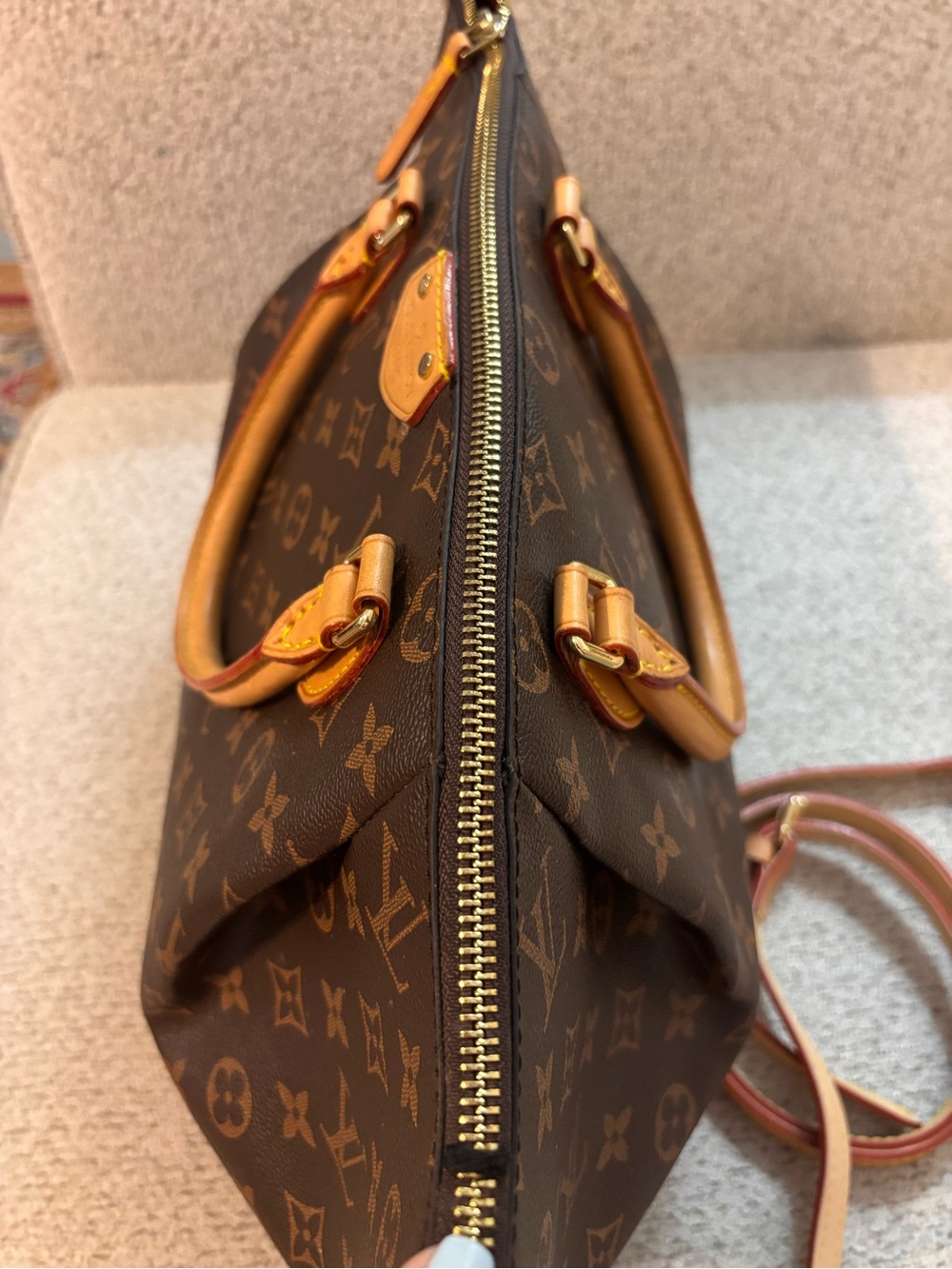 *Fashion* Handbag in Brown with Vachetta Leather - Picture 7 of 17